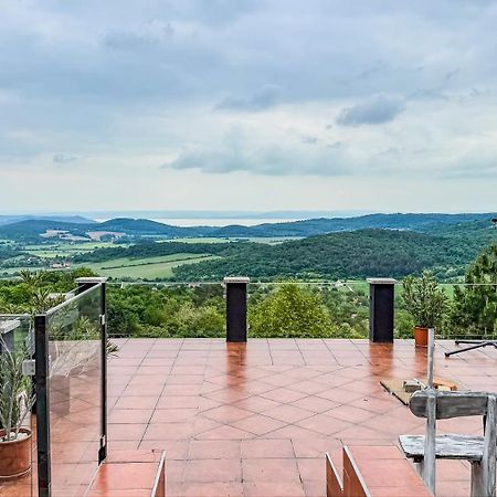 Borospince Vendeghaz Villa Pecsely ภายนอก รูปภาพ