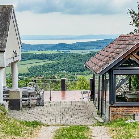 Borospince Vendeghaz Villa Pecsely ภายนอก รูปภาพ